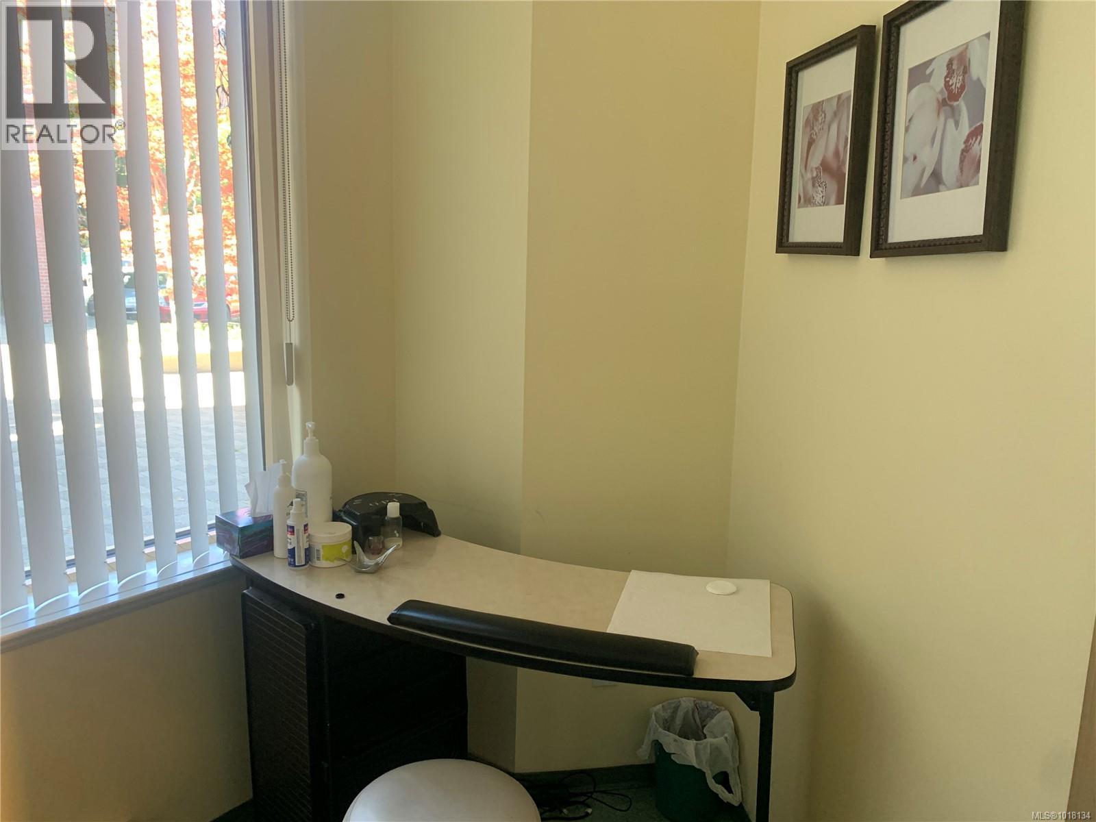 Unknown Address, ,    - Photo 11 - 1018134