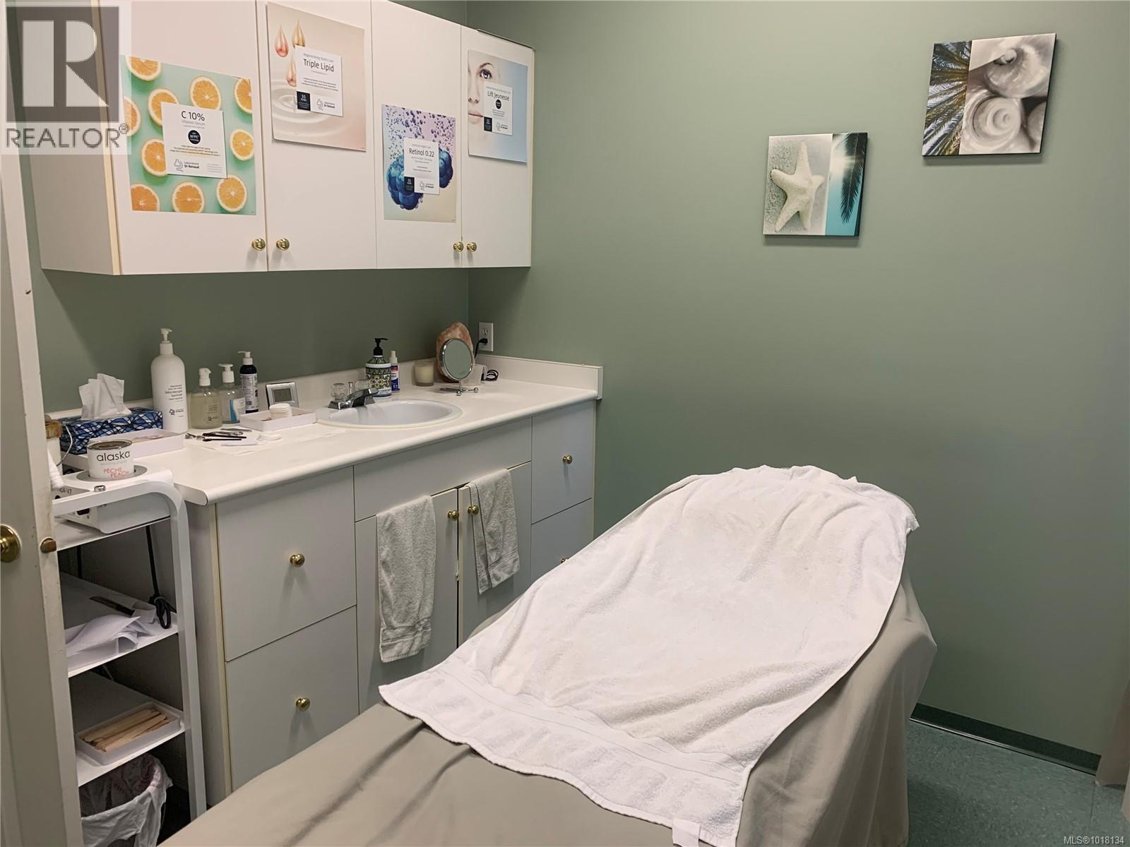 Unknown Address, ,    - Photo 6 - 1018134