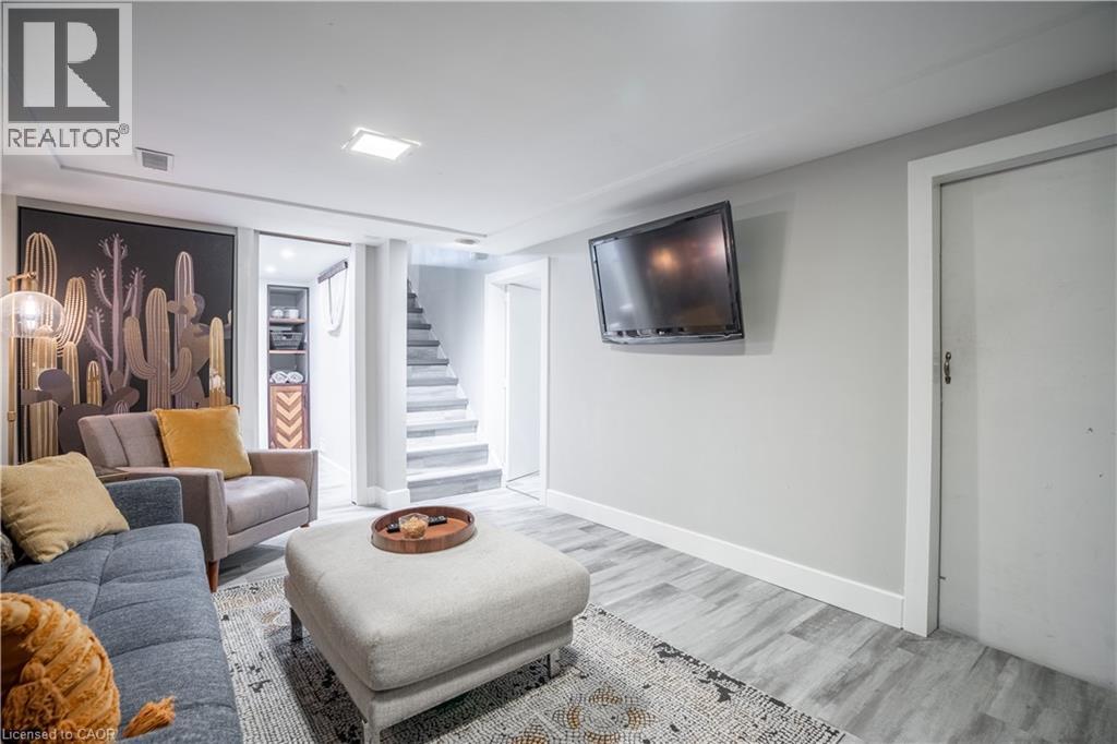 128 East 17th Street, Hamilton, Ontario  L9A 4M5 - Photo 28 - 40784096