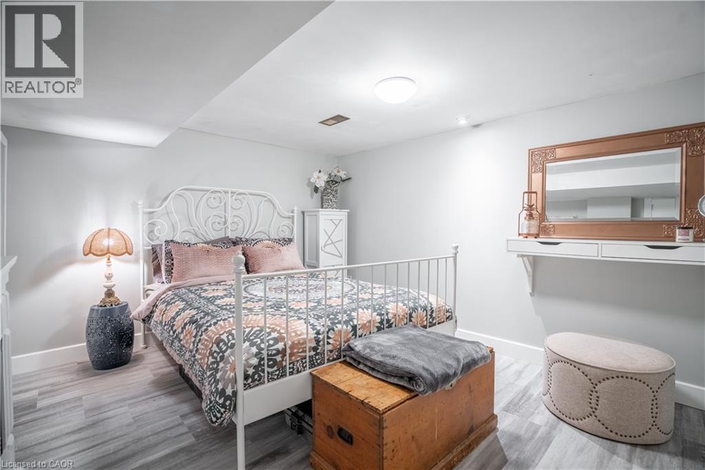 128 East 17th Street, Hamilton, Ontario  L9A 4M5 - Photo 29 - 40784096