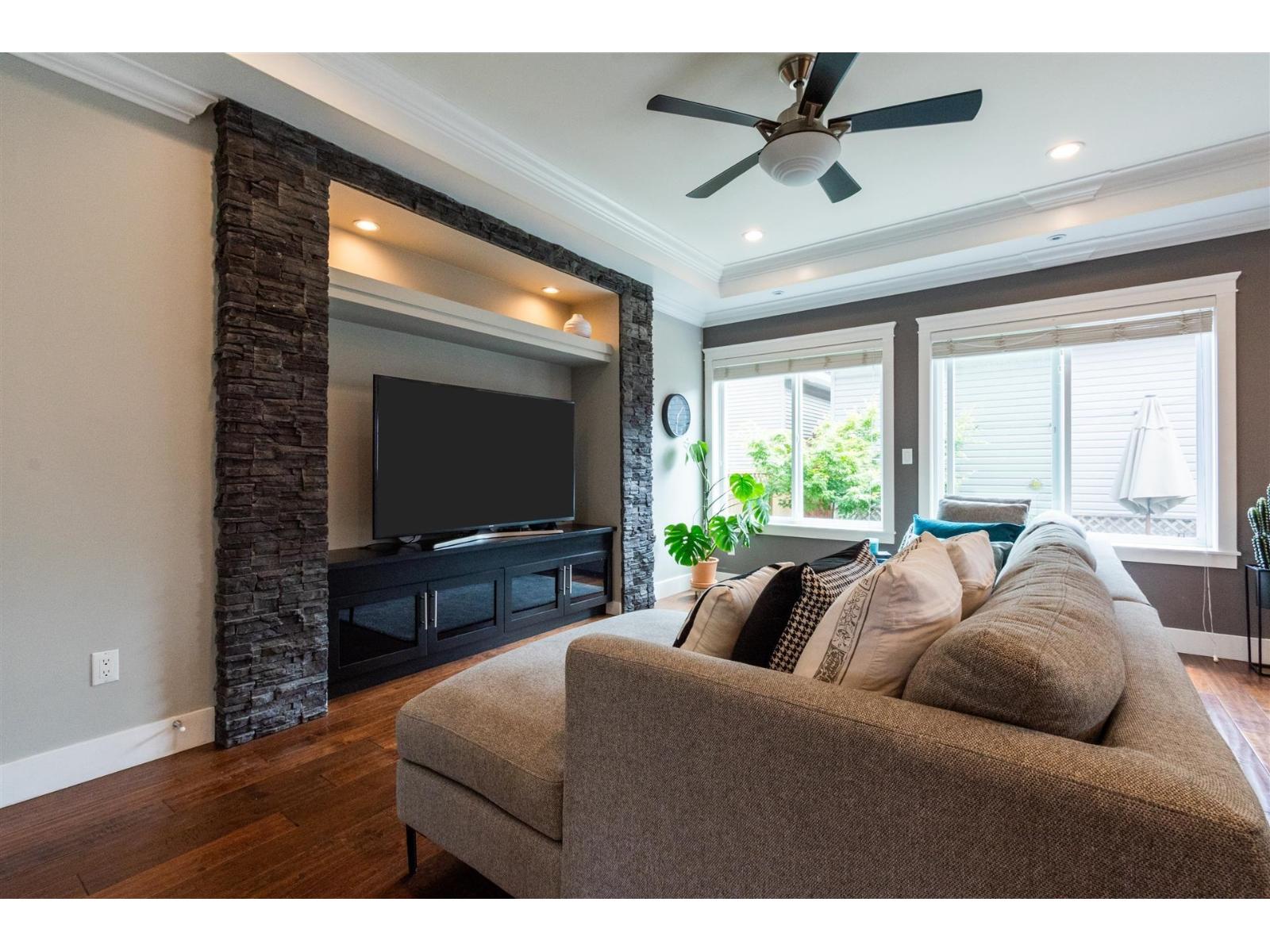 21048 80a Avenue, Langley, British Columbia  V2Y 0J4 - Photo 11 - R3055084