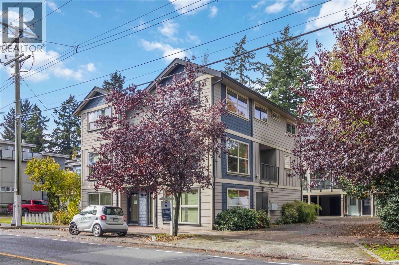 101 2710 Peatt Rd, Langford, British Columbia  V9B 3V3 - Photo 1 - 1018356