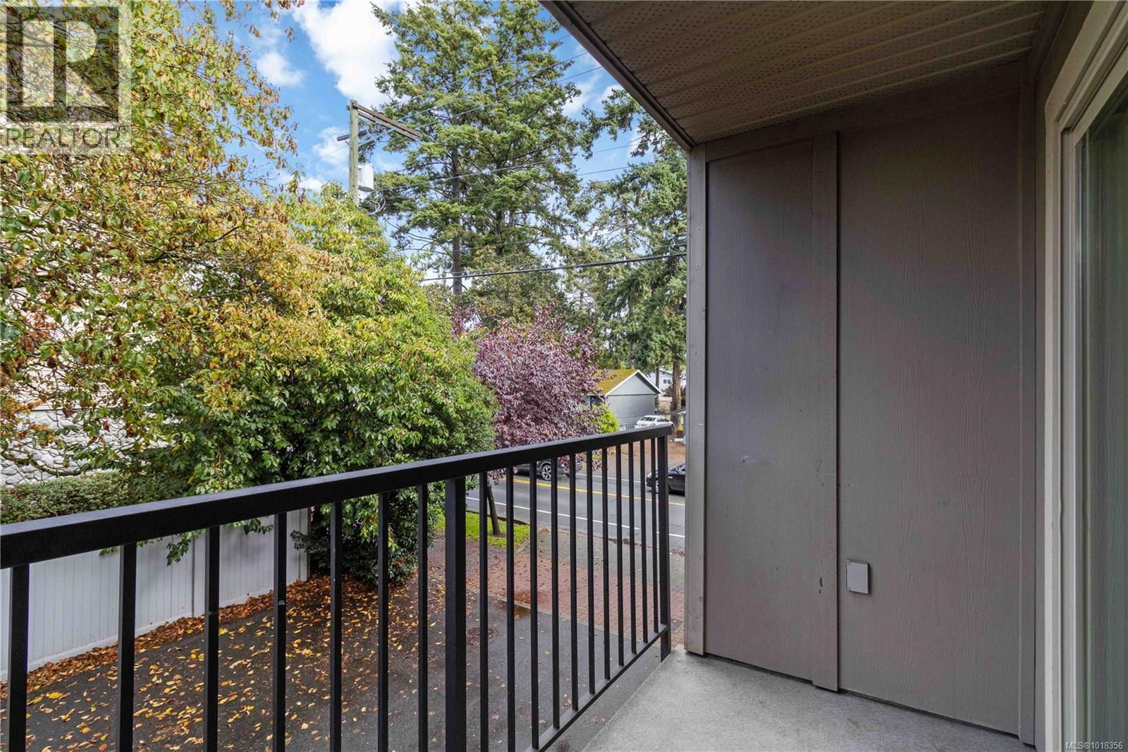 101 2710 Peatt Rd, Langford, British Columbia  V9B 3V3 - Photo 21 - 1018356