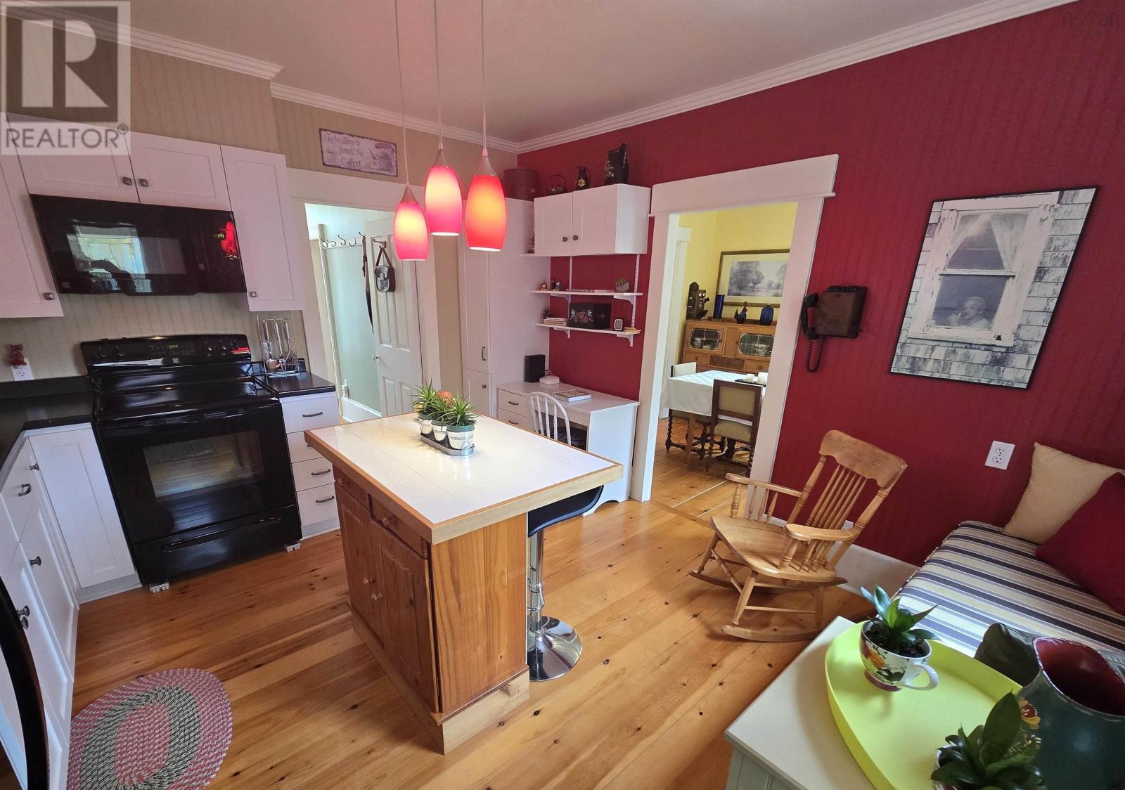 29 School Street, Mahone Bay, Nova Scotia  B0J 2E0 - Photo 13 - 202526357