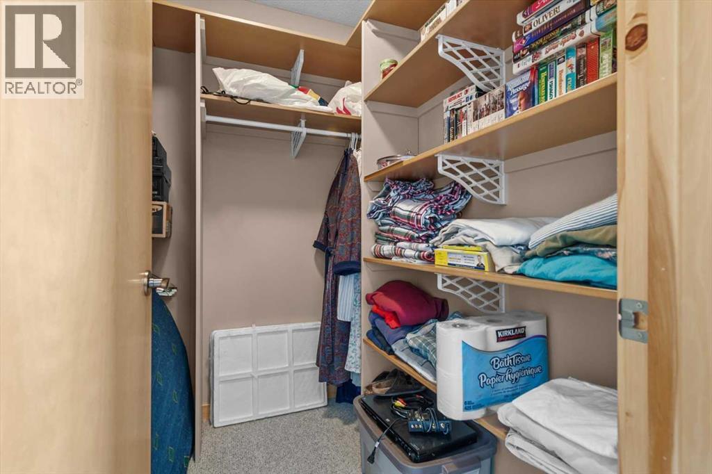 1073 Wilson Way, Canmore, Alberta  T1W 3C5 - Photo 33 - A2265573