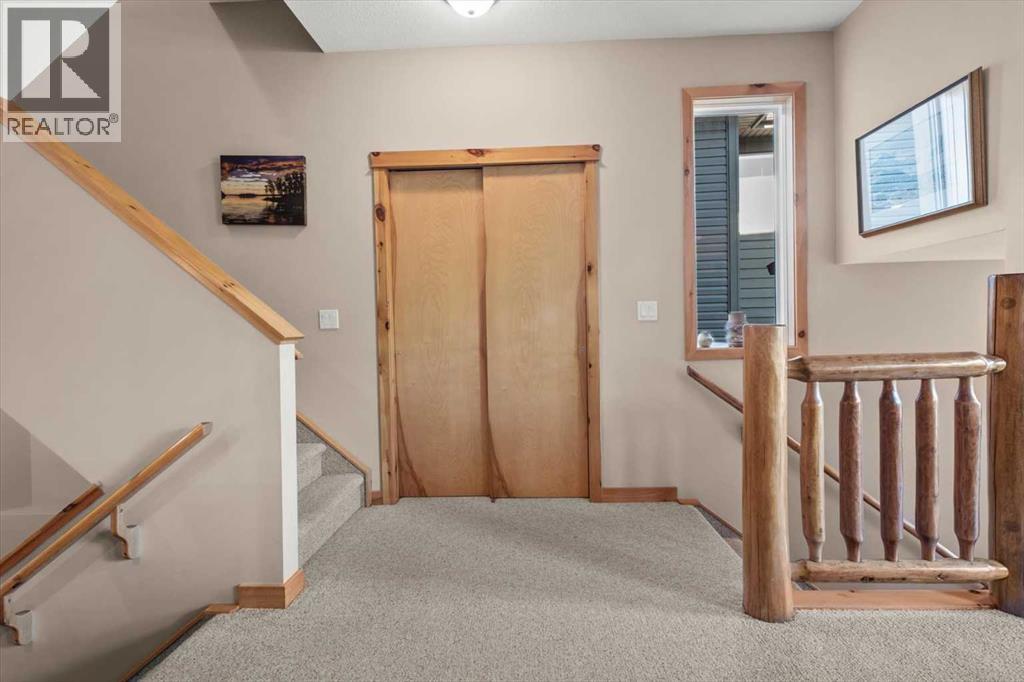 1073 Wilson Way, Canmore, Alberta  T1W 3C5 - Photo 5 - A2265573