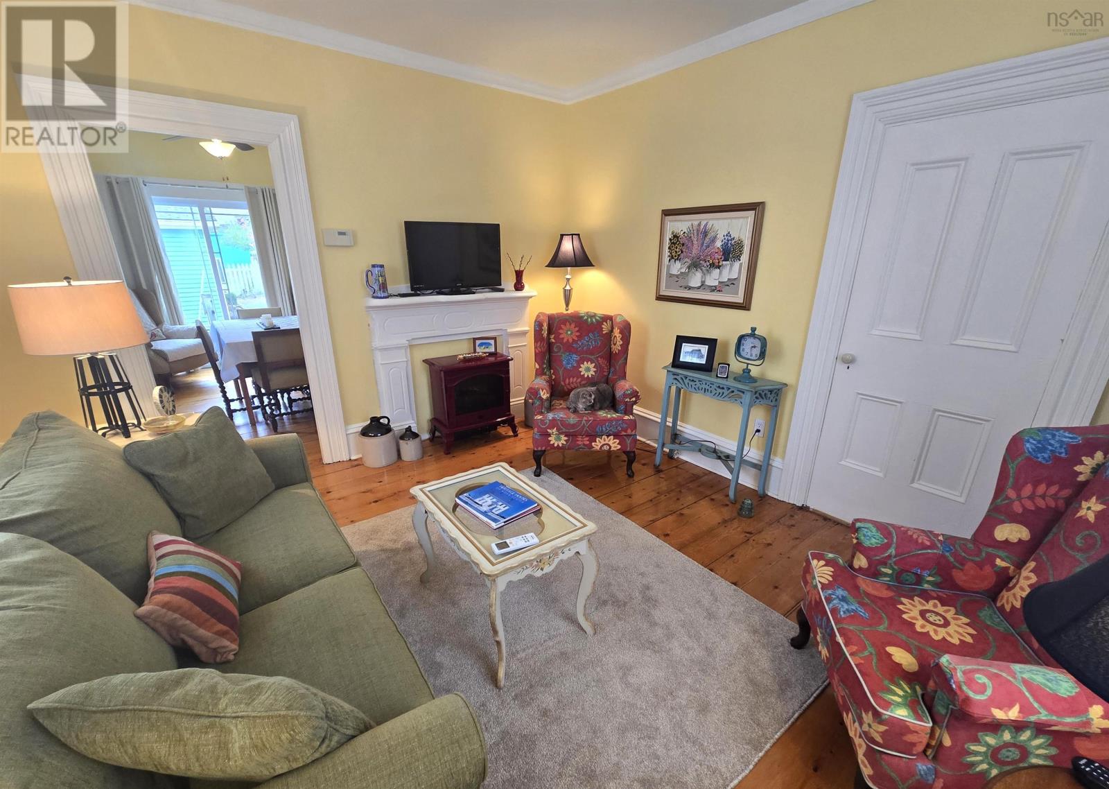 29 School Street, Mahone Bay, Nova Scotia  B0J 2E0 - Photo 3 - 202526357