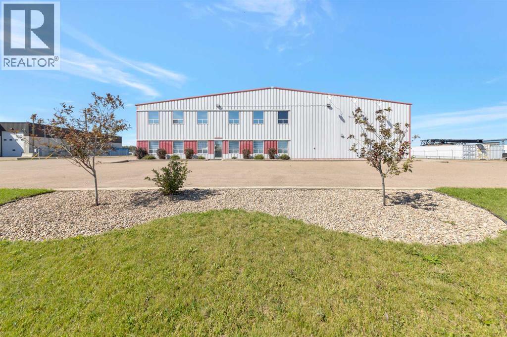 5204 63 Avenue, Lloydminster, Alberta  T9V 3T8 - Photo 1 - A2250130