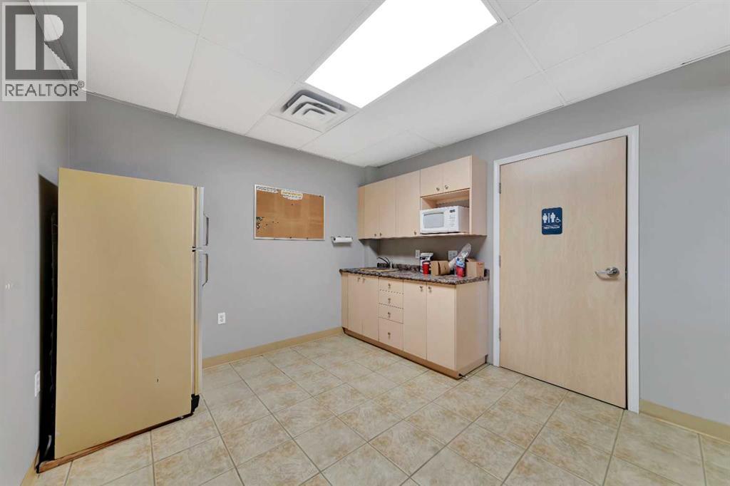 5204 63 Avenue, Lloydminster, Alberta  T9V 3T8 - Photo 12 - A2250130