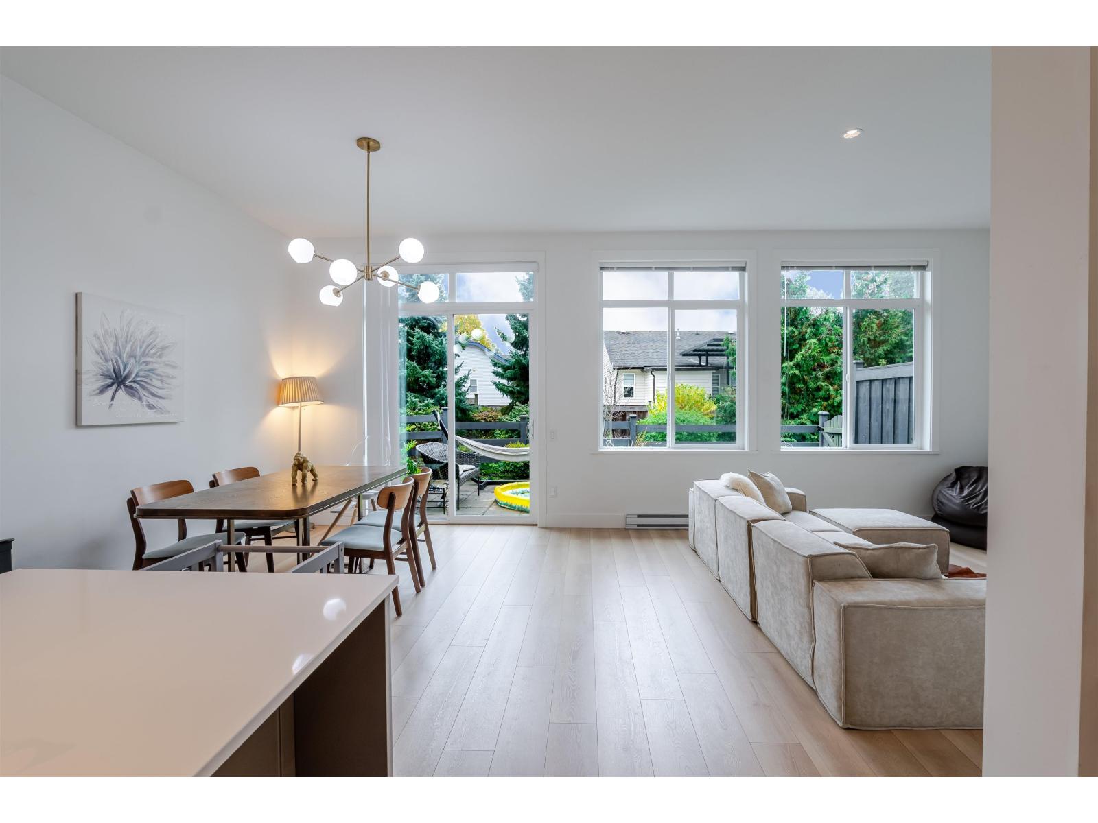 73 2838 Livingstone Avenue, Abbotsford, British Columbia V2T 0J1 - Photo 4 - R3059106