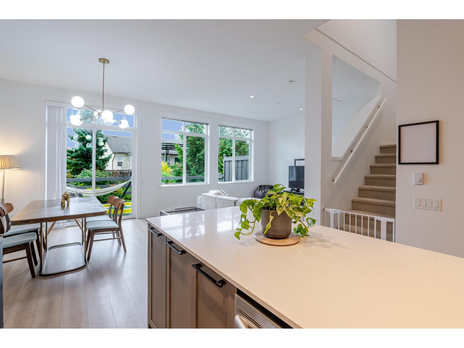 73 2838 Livingstone Avenue, Abbotsford, British Columbia V2T 0J1 - Photo 6 - R3059106