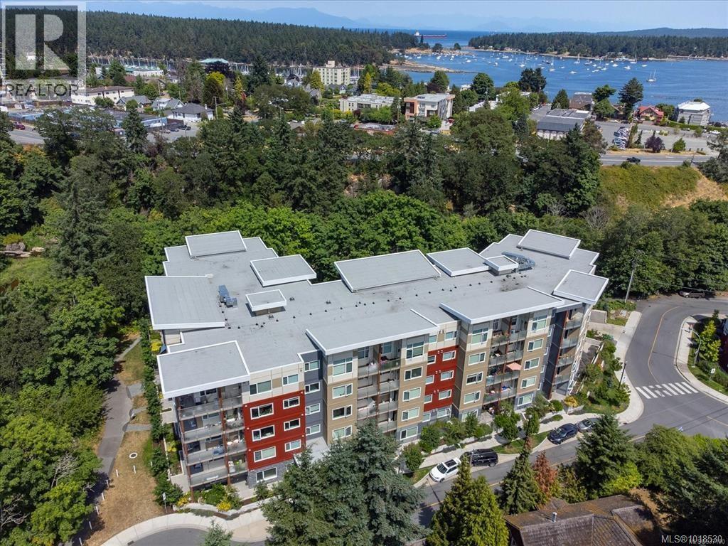 312 20 Barsby Ave, Nanaimo, British Columbia