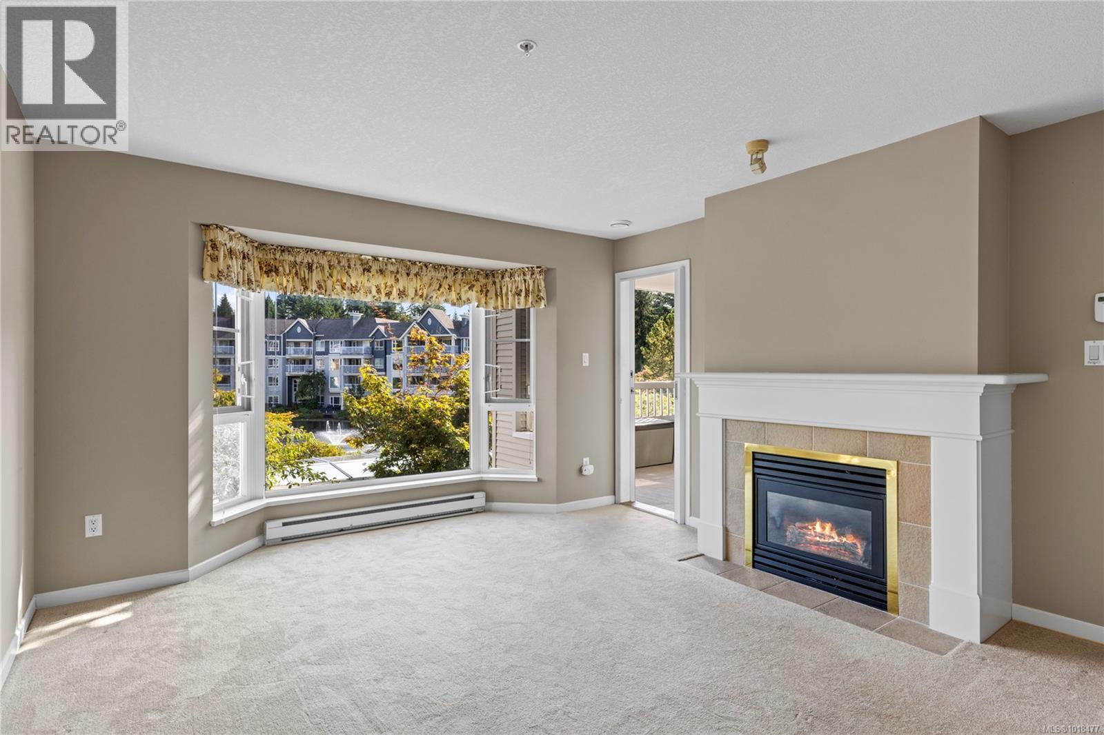 202 5620 Edgewater Lane, Nanaimo, British Columbia  V9T 6K1 - Photo 4 - 1018477