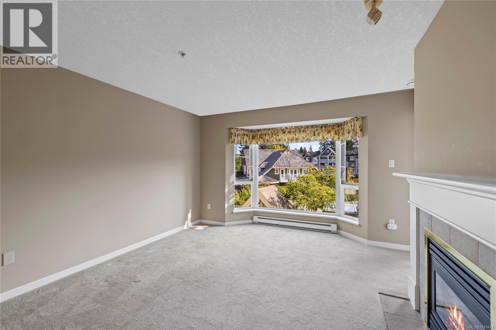 202 5620 Edgewater Lane, Nanaimo, British Columbia  V9T 6K1 - Photo 8 - 1018477