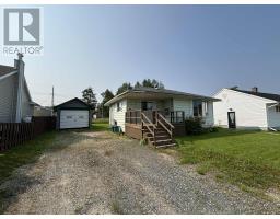 68 Neebig AVE, Manitouwadge, Ontario
