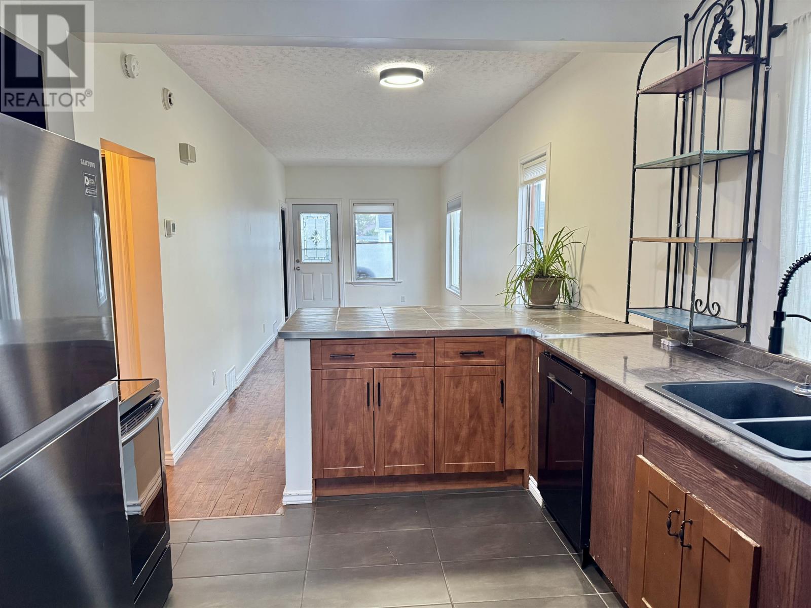 426 Mary St E, Thunder Bay, Ontario  P7E 4K3 - Photo 5 - TB253347