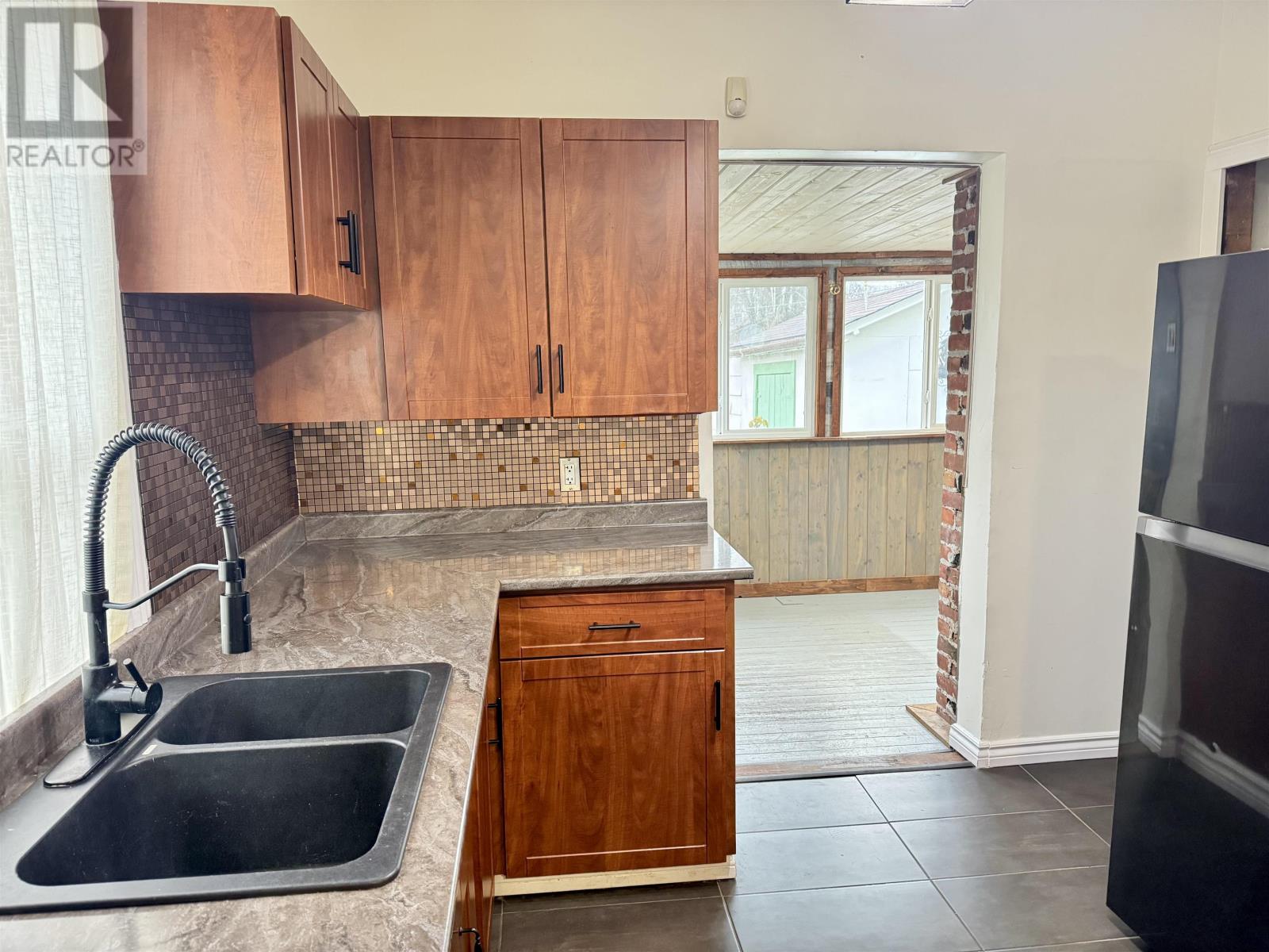 426 Mary St E, Thunder Bay, Ontario  P7E 4K3 - Photo 6 - TB253347