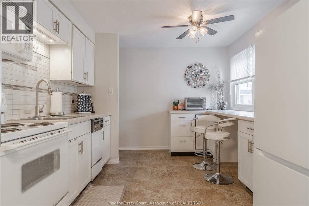 2428 Highland Avenue, Windsor, Ontario  N8X 3S7 - Photo 6 - 25027409