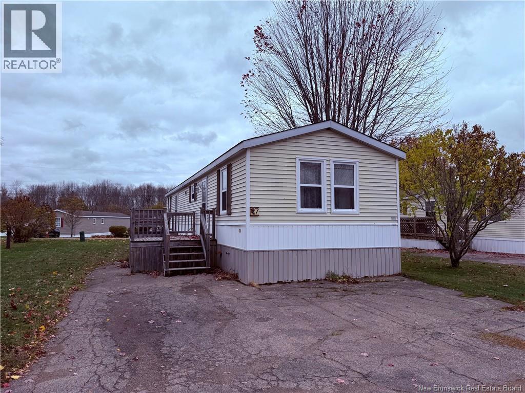 7 Brookview Street, Sussex Corner, New Brunswick  E4E 2W3 - Photo 2 - NB129228