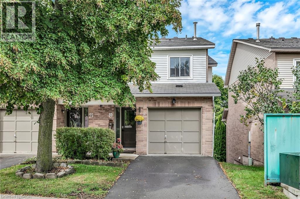 26 Moss Boulevard Unit# 19, Dundas, Ontario  L9H 6W7 - Photo 2 - 40773697