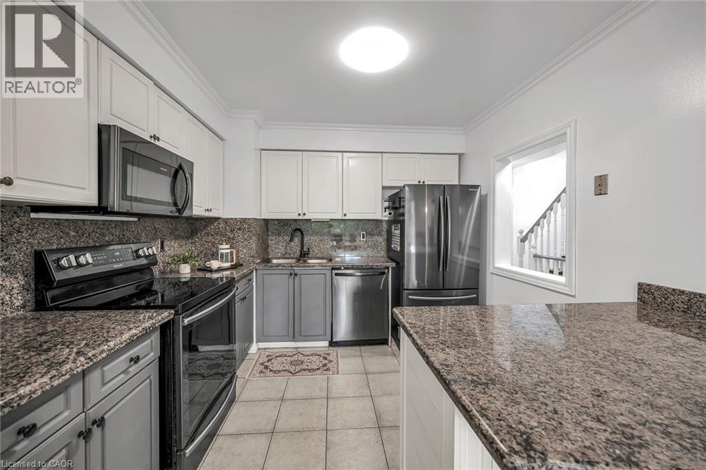 26 Moss Boulevard Unit# 19, Dundas, Ontario  L9H 6W7 - Photo 19 - 40773697