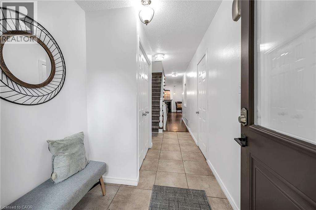 26 Moss Boulevard Unit# 19, Dundas, Ontario  L9H 6W7 - Photo 5 - 40773697