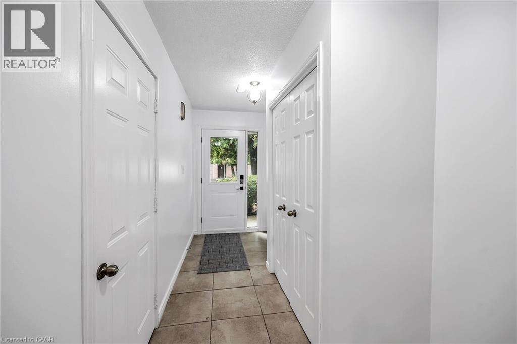 26 Moss Boulevard Unit# 19, Dundas, Ontario  L9H 6W7 - Photo 6 - 40773697