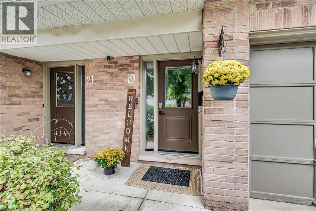 26 Moss Boulevard Unit# 19, Dundas, Ontario  L9H 6W7 - Photo 4 - 40773697