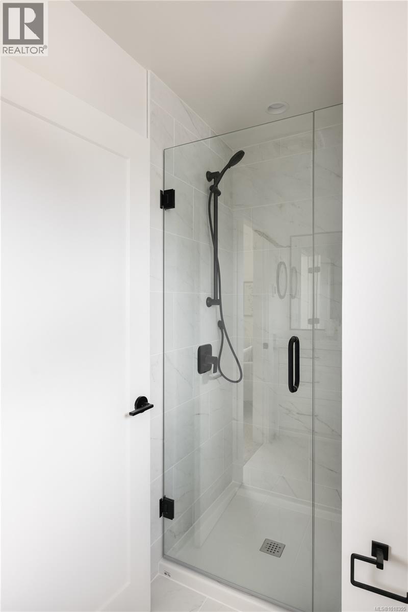 4 10145 Fifth St, Sidney, British Columbia  V8L 2X8 - Photo 23 - 1018355