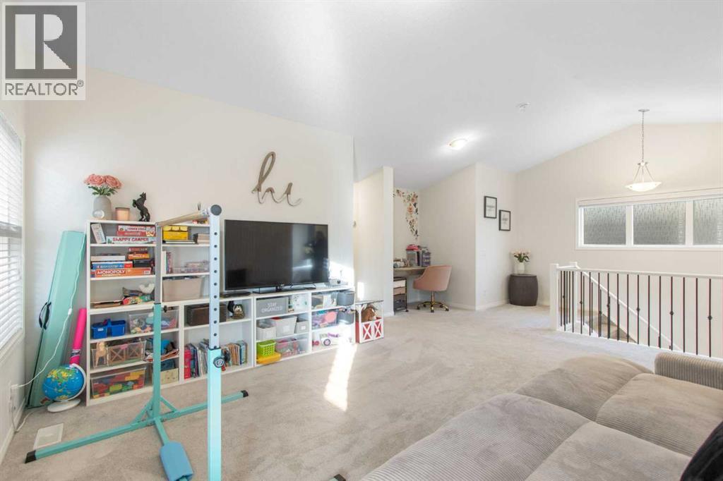 68 Thoroughbred Boulevard, Cochrane, Alberta  T4C 0X2 - Photo 21 - A2267426