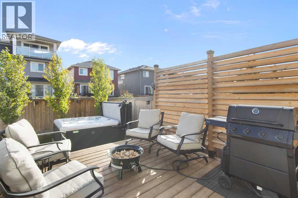 68 Thoroughbred Boulevard, Cochrane, Alberta  T4C 0X2 - Photo 2 - A2267426