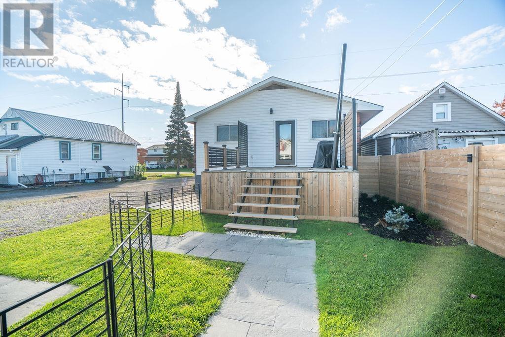 138 Churchill Ave, Sault Ste. Marie, Ontario  P6C 2P9 - Photo 5 - SM253104