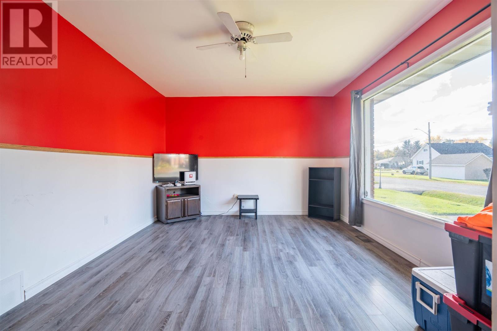 312 Whitney Ave, Sault Ste. Marie, Ontario  P6C 5M1 - Photo 8 - SM253111