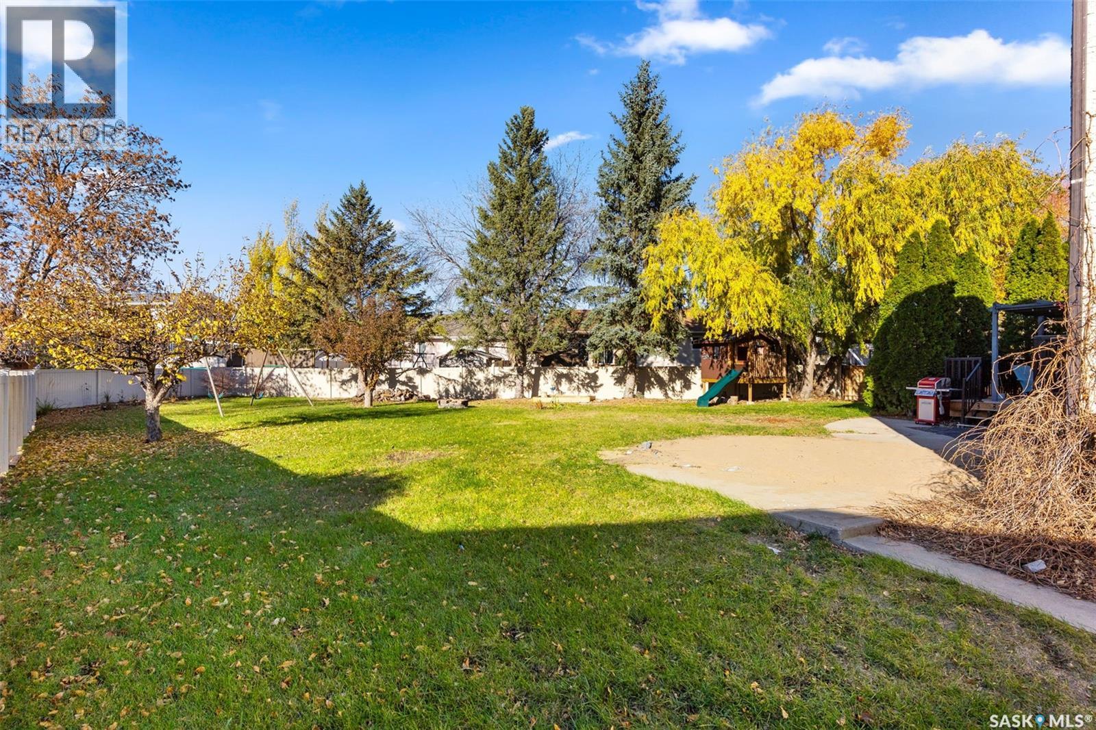 238 Hector Crescent N, Regina, Saskatchewan  S4Y 1C6 - Photo 37 - SK021862