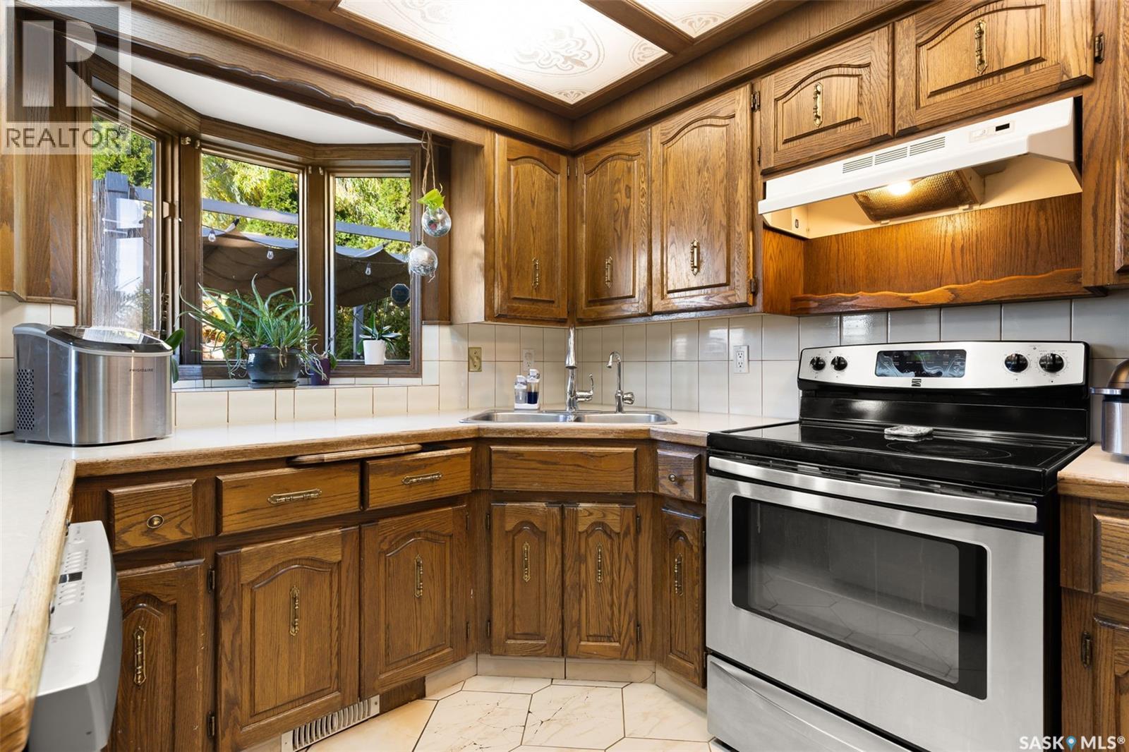 238 Hector Crescent N, Regina, Saskatchewan  S4Y 1C6 - Photo 8 - SK021862