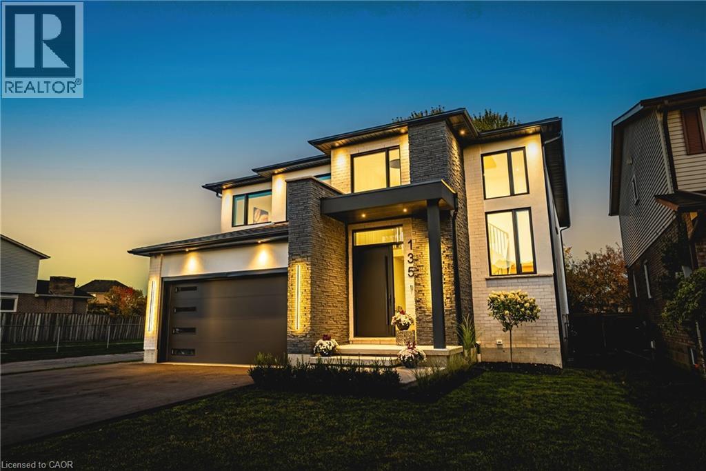 135 Eleanor Avenue, Hamilton, Ontario  L8W 1C7 - Photo 3 - 40784006