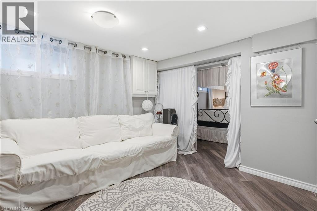 564 Walmer Road, Hamilton, Ontario  L8H 3E7 - Photo 16 - 40784063