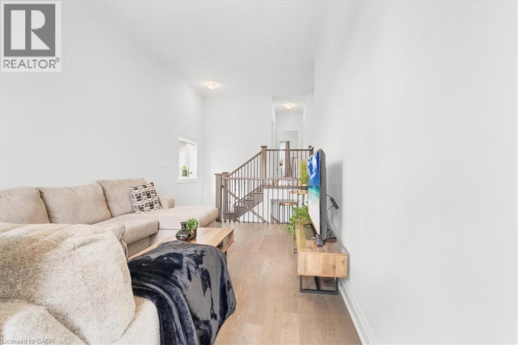 657 Benninger Drive, Kitchener, Ontario  N2E 0J2 - Photo 23 - 40782560