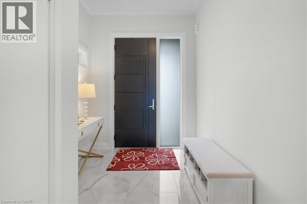 657 Benninger Drive, Kitchener, Ontario  N2E 0J2 - Photo 3 - 40782560