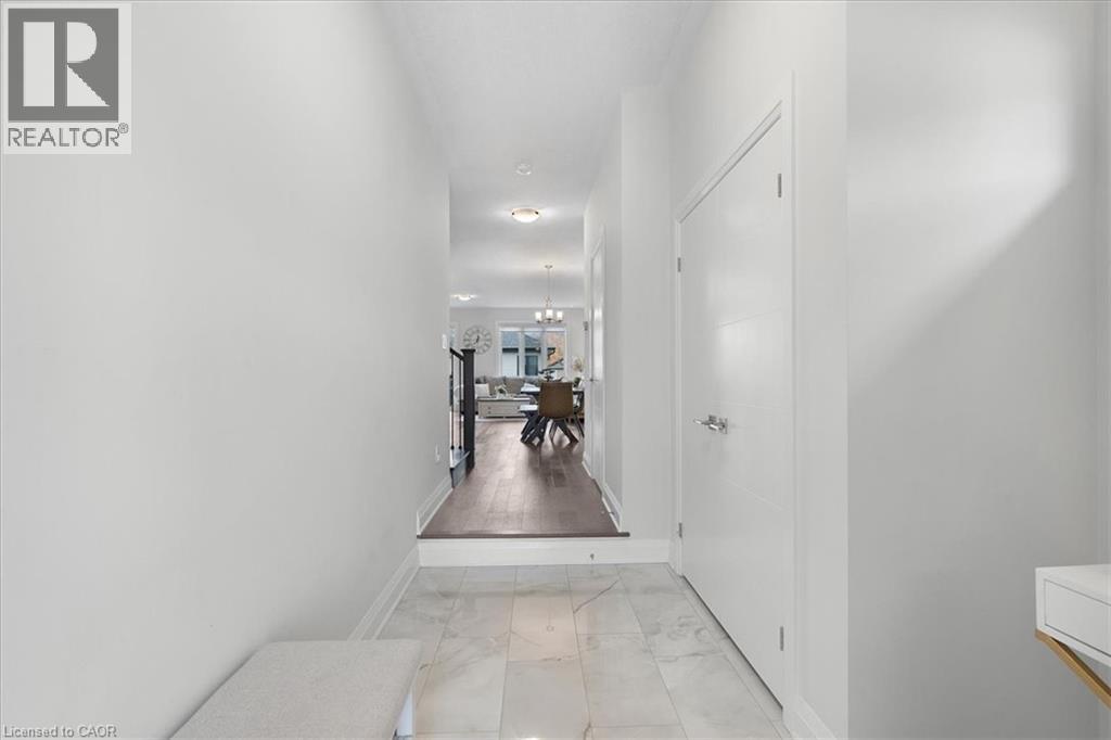 657 Benninger Drive, Kitchener, Ontario  N2E 0J2 - Photo 4 - 40782560