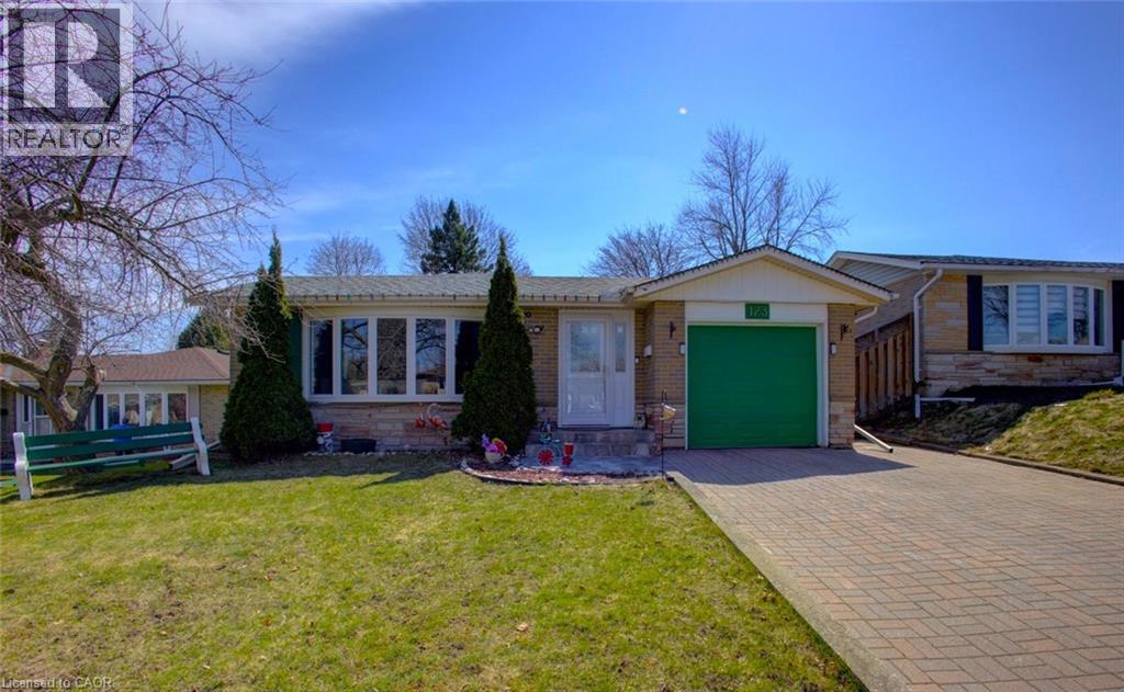 173 HAZELGLEN Drive, Kitchener, Ontario