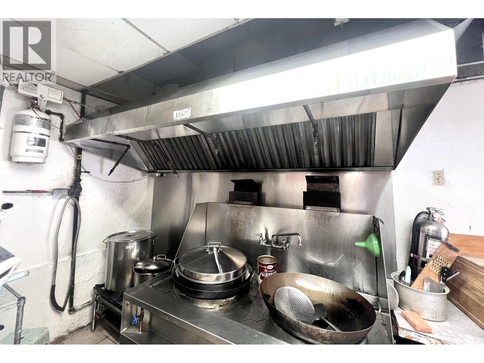 4111 Macdonald Street, Vancouver, British Columbia  V6L 2P1 - Photo 2 - C8072687