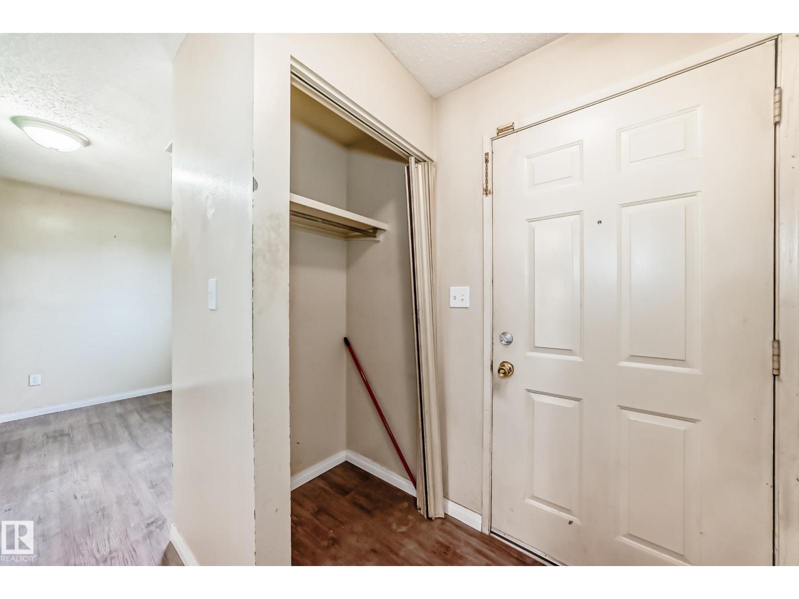 12607 161 Av Nw, Edmonton, Alberta  T5X 4W7 - Photo 3 - E4463892