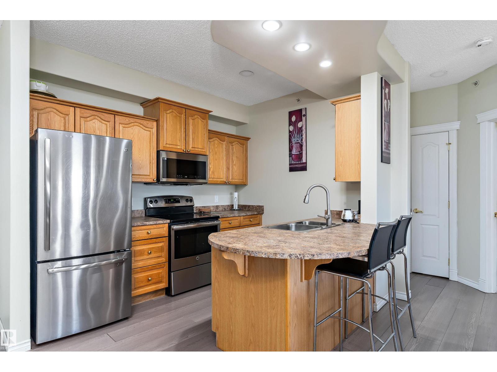 #408 14259 50 ST NW, Edmonton, Alberta