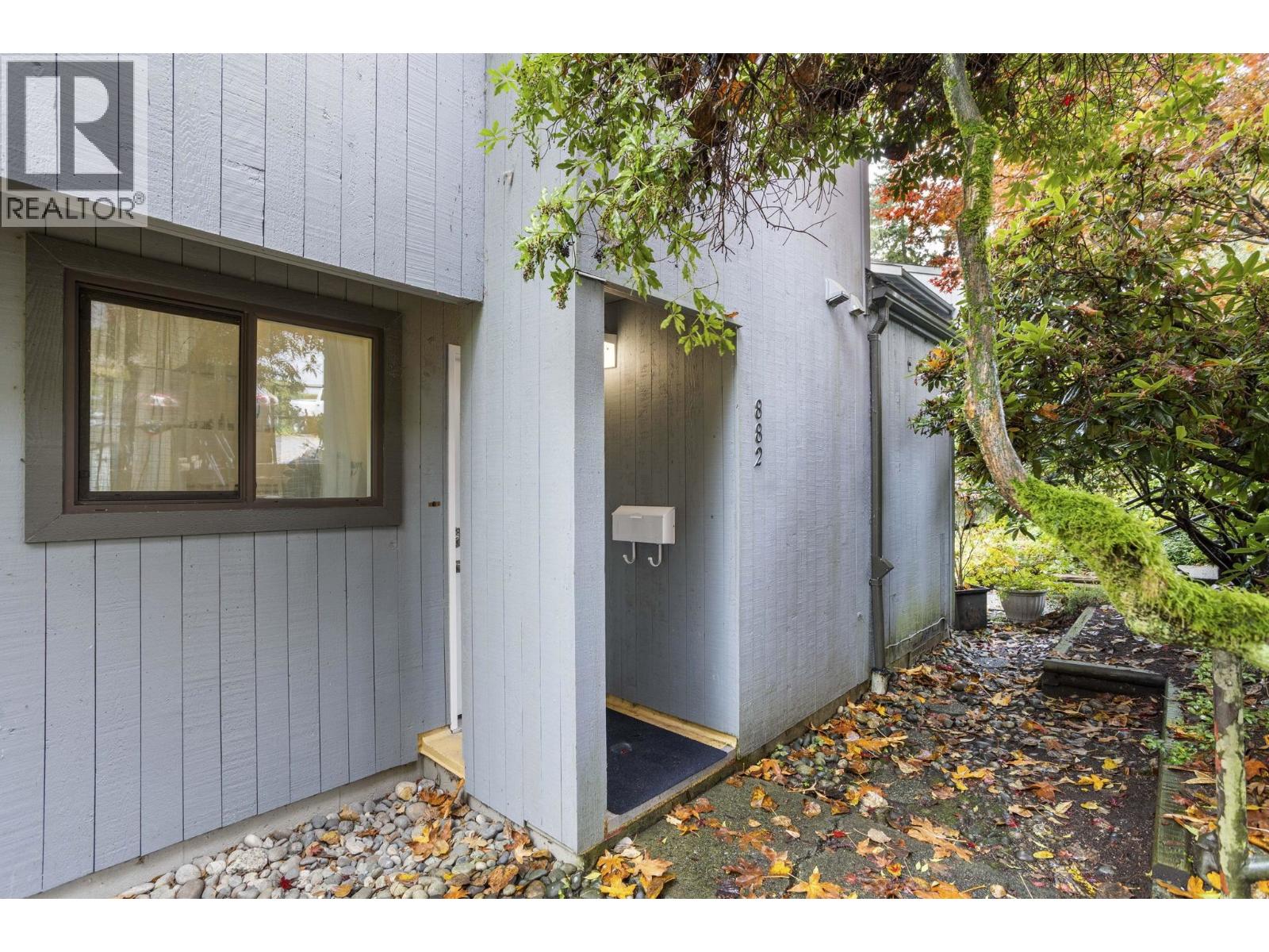 882 Cunningham Lane, Port Moody, British Columbia  V3H 3S4 - Photo 5 - R3062904