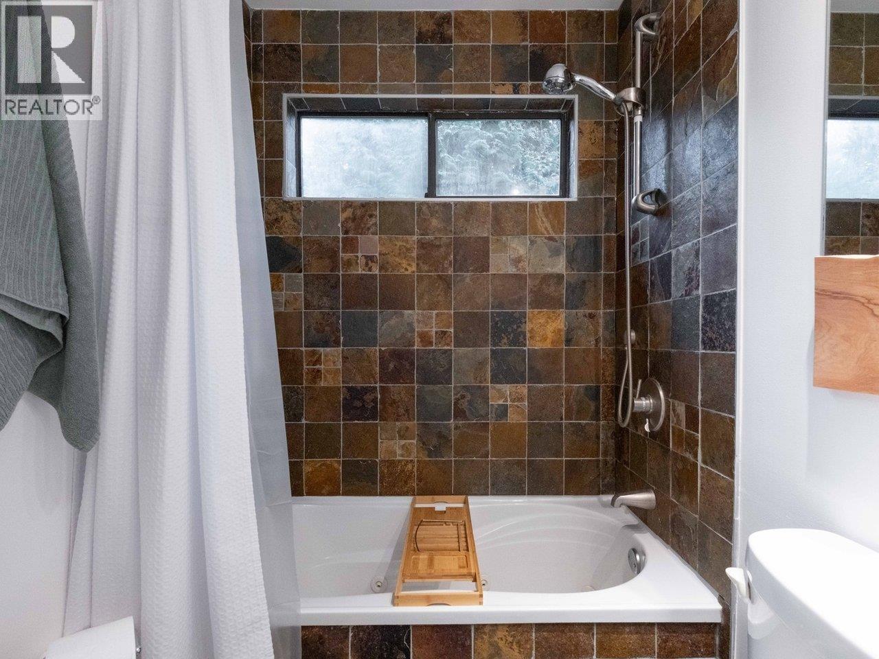 9 2151 Banbury Road, North Vancouver, British Columbia  V7G 1W7 - Photo 22 - R3062912