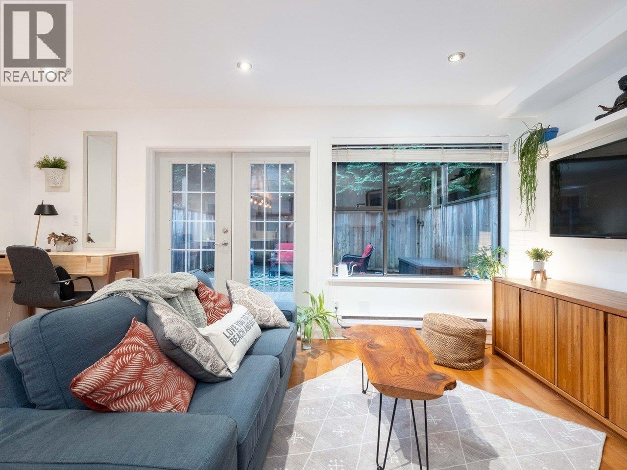 9 2151 Banbury Road, North Vancouver, British Columbia  V7G 1W7 - Photo 4 - R3062912