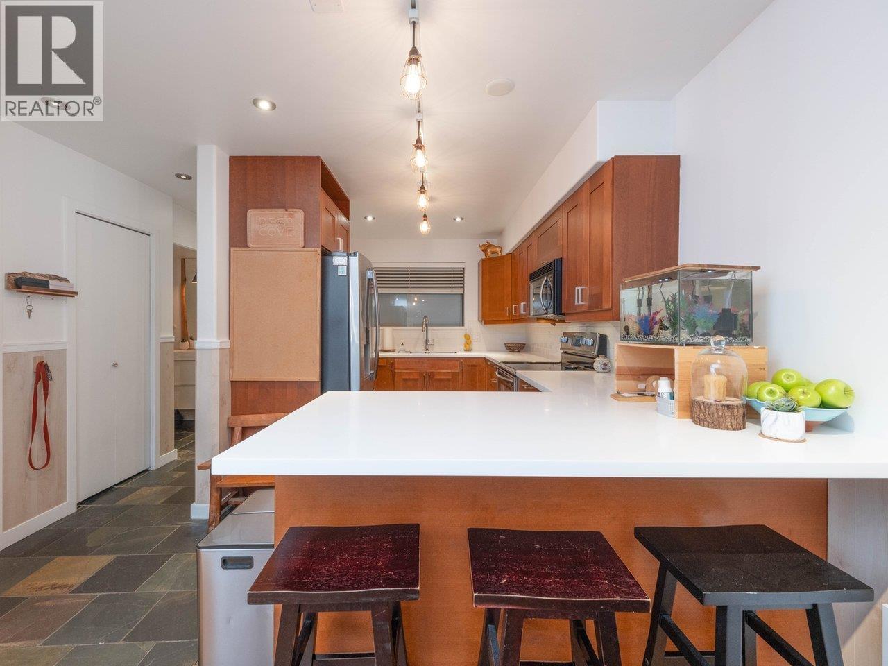 9 2151 Banbury Road, North Vancouver, British Columbia  V7G 1W7 - Photo 7 - R3062912