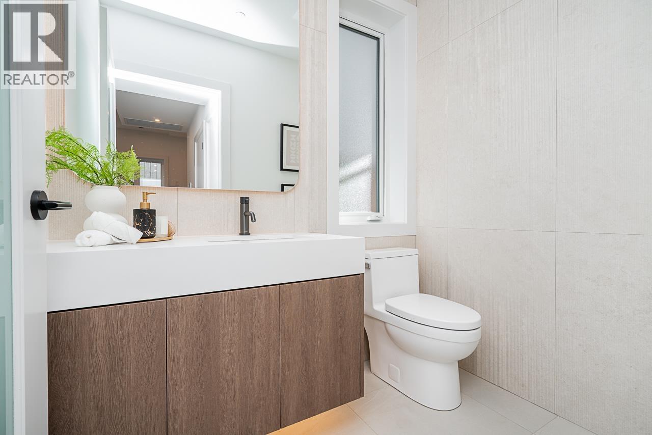 1 2460 Adanac Street, Vancouver, British Columbia  V5K 2M4 - Photo 15 - R3062924