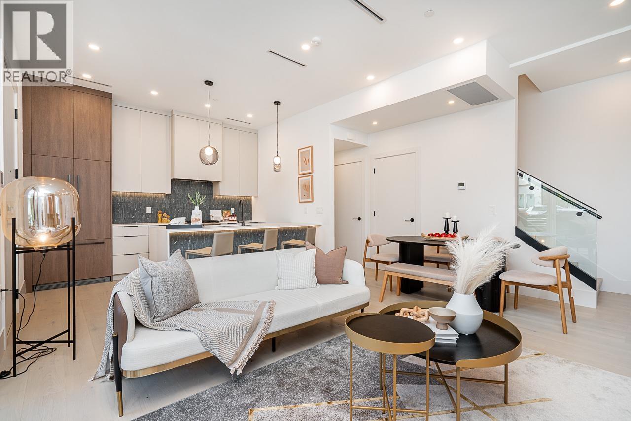 1 2460 Adanac Street, Vancouver, British Columbia  V5K 2M4 - Photo 3 - R3062924